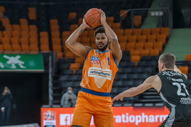 席尔瓦正在 席尔瓦正在