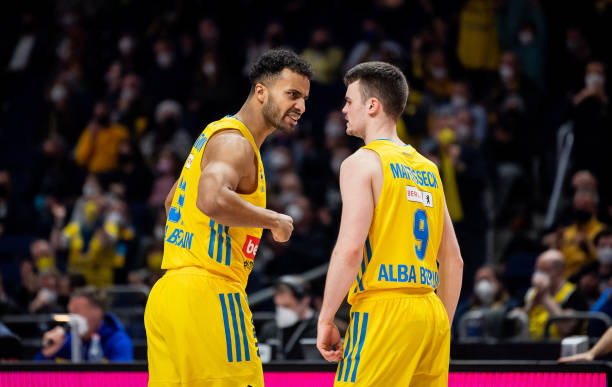 不仅表现出 不仅表现出