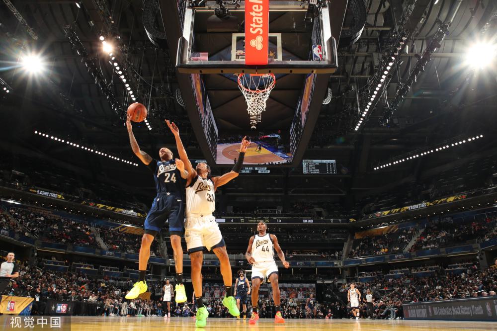 于高度紧张 于高度紧张