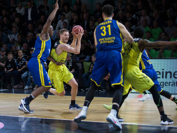 关键球的失 关键球的失